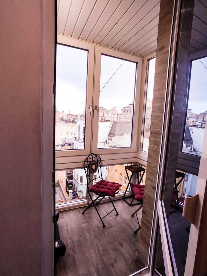 Sauna, Big Jacuzzi , Khreshchatyk Apartments Киев Екстериор снимка