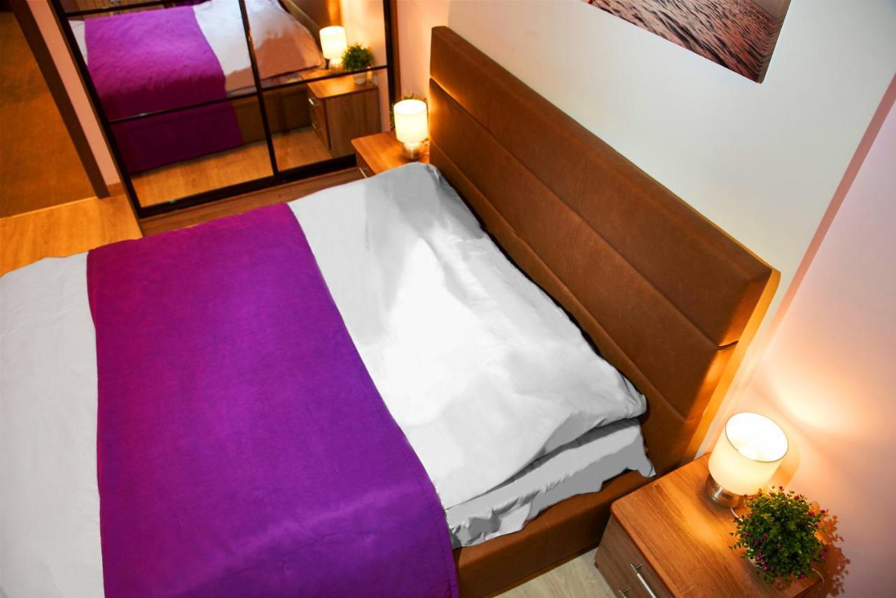 Sauna, Big Jacuzzi , Khreshchatyk Apartments Киев Екстериор снимка
