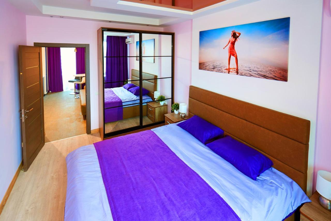 Sauna, Big Jacuzzi , Khreshchatyk Apartments Киев Екстериор снимка