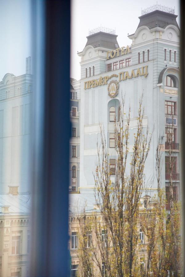 Sauna, Big Jacuzzi , Khreshchatyk Apartments Киев Екстериор снимка